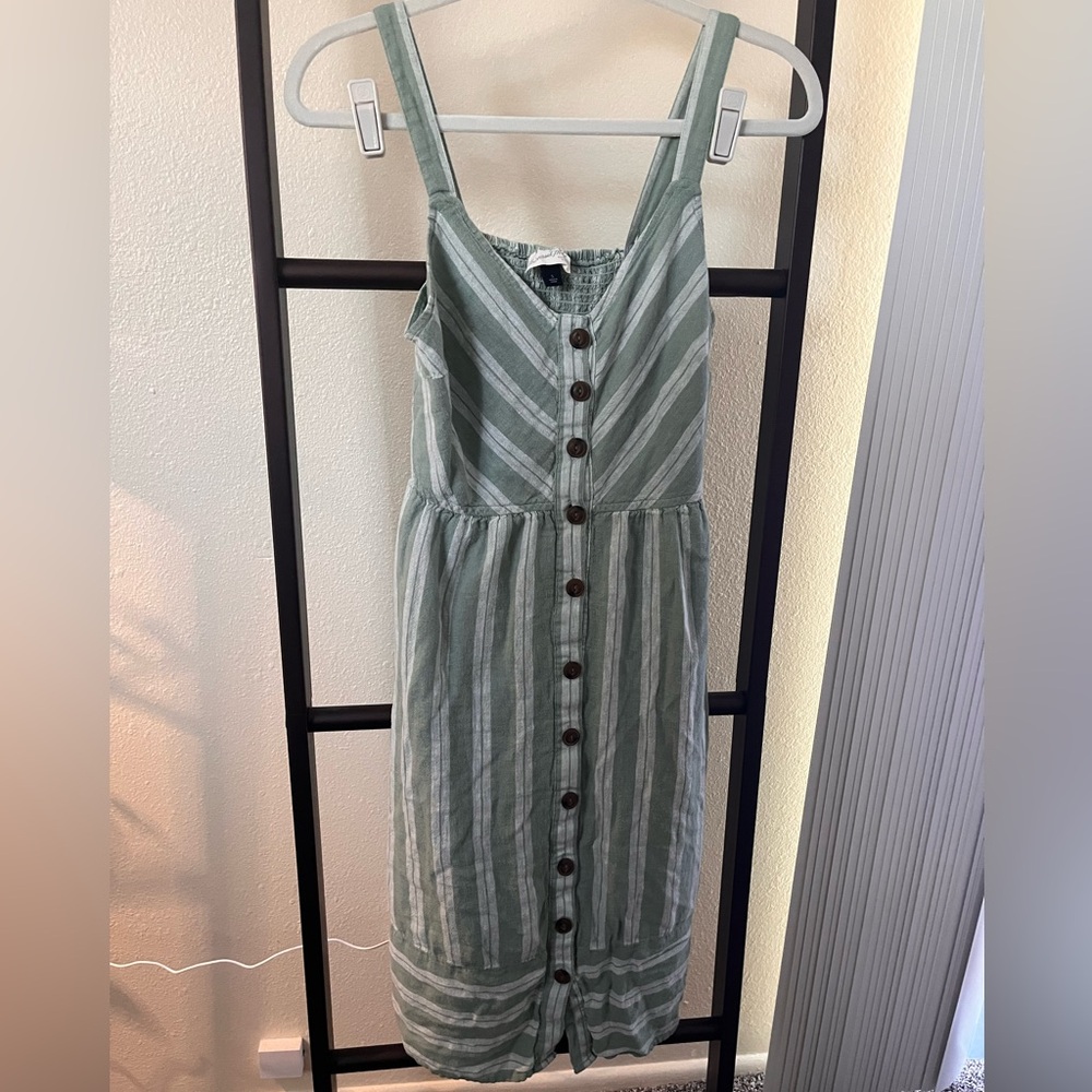 Universal Thread Green Stripe Button-Front Midi Dress